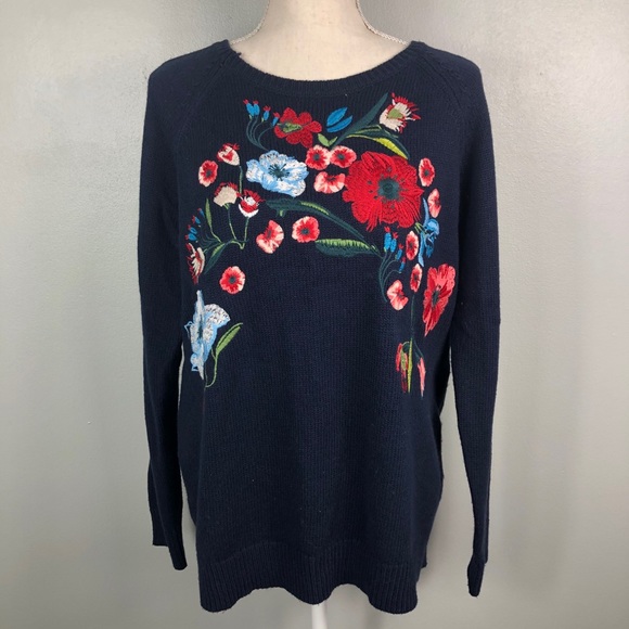 LOFT Sweaters - LOFT || Floral Embroidered Sweater